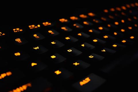 Best Keyboards for Minimalist Gaming Stations